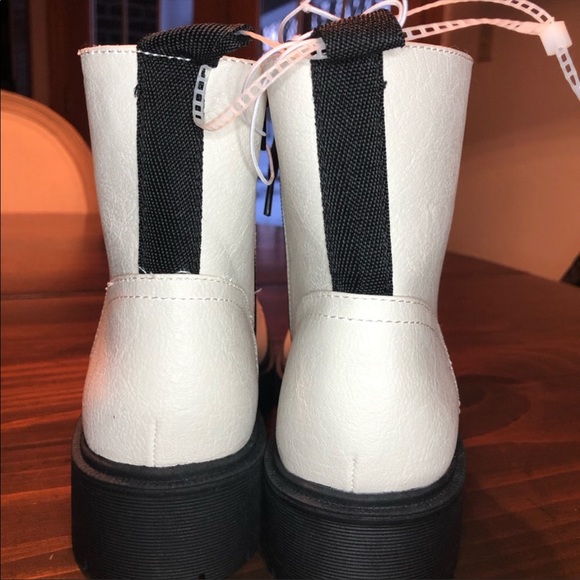 Report Cream Boots 7.5 - Picture 9 of 9